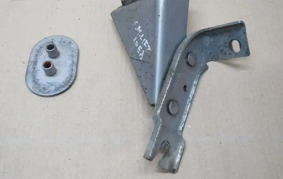 Ford S-MAX Muffler mount bracket/holder 9G915K213AB T2A1A