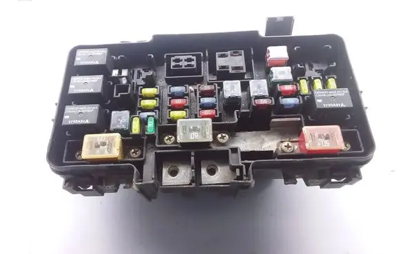 Honda Civic Fuse module 5413111421310897 1793A31A