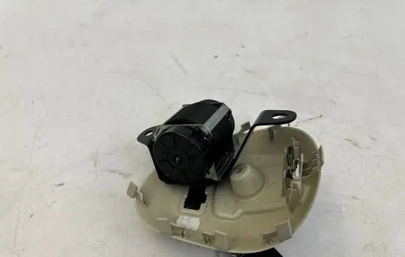 Mini Cooper Countryman R60 Middle seatbelt (rear) 618014900c