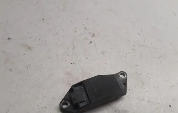 Mercedes-Benz E W211 Airbag deployment crash/impact sensor A0018209326 25571179A4