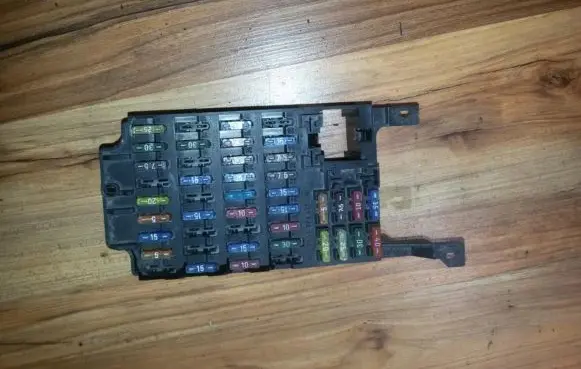 Mercedes-Benz C W202 Fuse box set