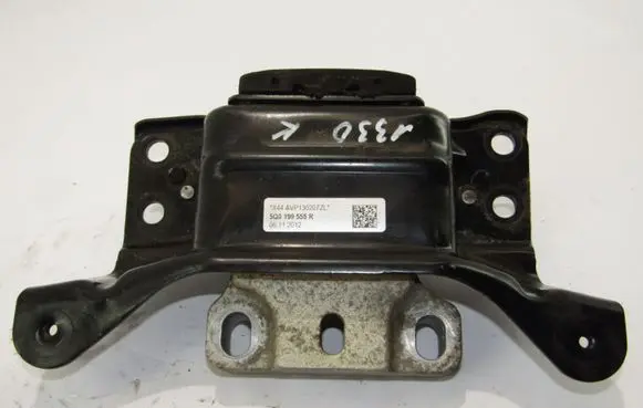 Volkswagen Golf VI Engine mount bracket 5Q0199555R