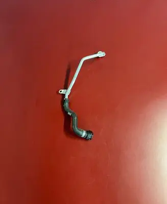 BMW X1 F48 F49 Engine coolant pipe/hose 7617381
