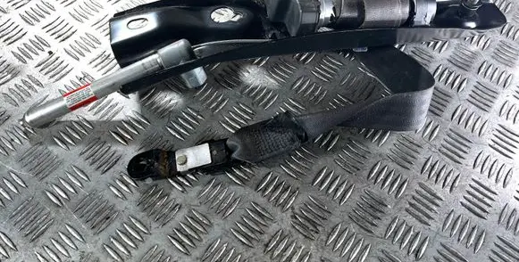 Volvo XC90 Front seatbelt