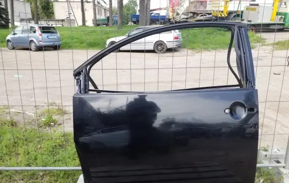Volkswagen New Beetle Door (2 Door Coupe) 