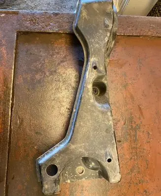 Toyota RAV 4 (XA30) Other under body part 5839842020