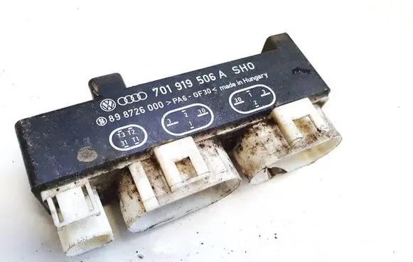 Coolant fan relay