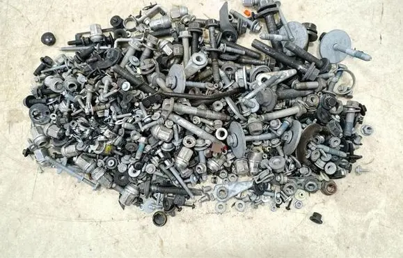 Nuts/bolts