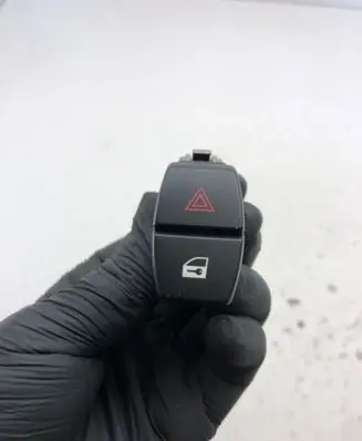 BMW 5 F10 F11 Hazard light switch 9161896 61319161896