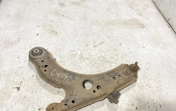 Volkswagen Golf IV Front lower control arm/wishbone