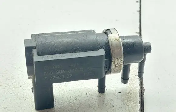 Audi A6 S6 C5 4B Turbo solenoid valve 059906627B