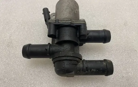 Volvo XC90 Electric auxiliary coolant/water pump 31461924