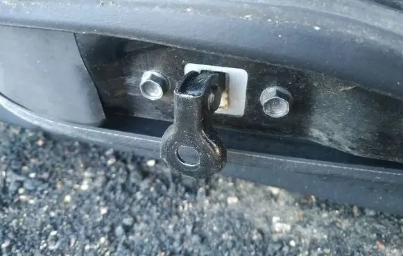 Mazda CX-7 Rear door check strap stopper