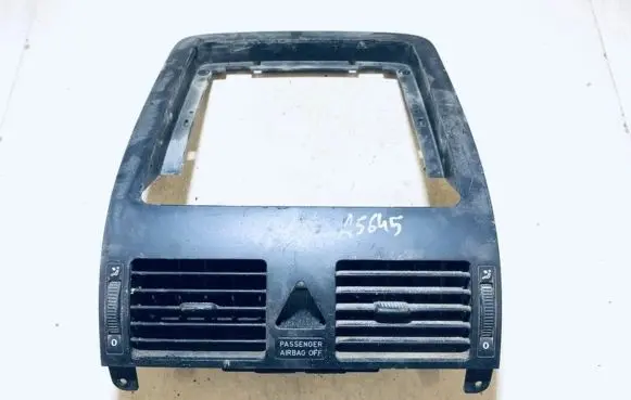 Volkswagen Touran I Dash center air vent grill 1t1819728a