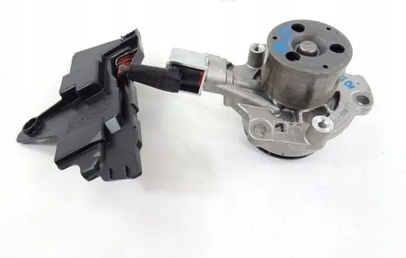 Volkswagen Touran III Water pump 010157802KT