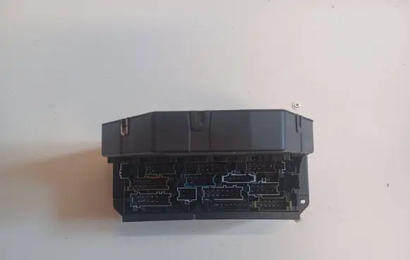 Mercedes-Benz CLS C218 X218 Fuse box set A2129000006