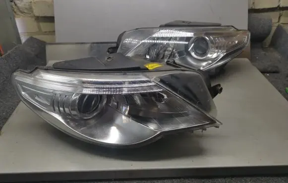 Volkswagen PASSAT CC Headlights/headlamps set 3C8941752D 0301239682 3C8941751D