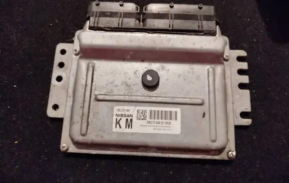 Nissan Note (E11) Engine control unit/module MEC37680 MEC37680D19928