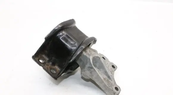 Peugeot RCZ Engine mount bracket 9681855180