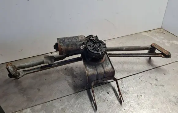 Mercedes-Benz Sprinter W901 W902 W903 W904 Wiper motor 0390241345