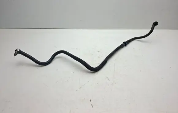 Volvo V60 Fuel line pipe 