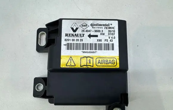 Dacia Sandero Airbag control unit/module 8201002828