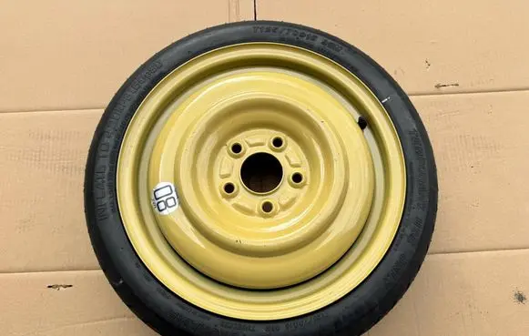 Mitsubishi Lancer VIII R16 spare wheel