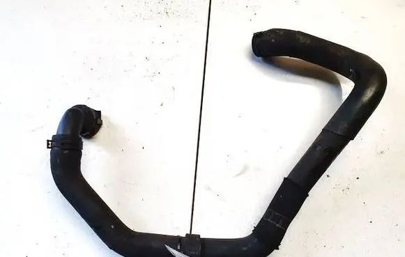 Engine coolant pipe/hose