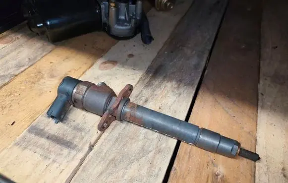 Volvo XC90 Fuel injector 0445110078