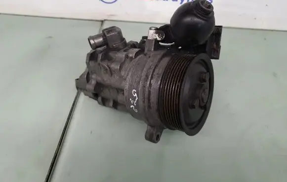 BMW 7 E65 E66 Power steering pump 6760073 32416760073