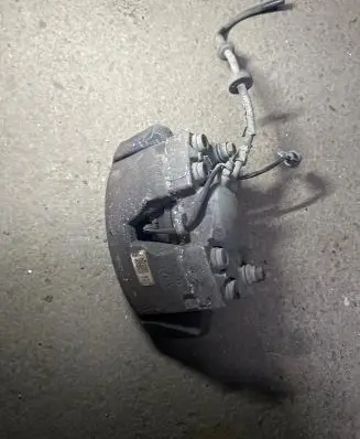 Front brake caliper