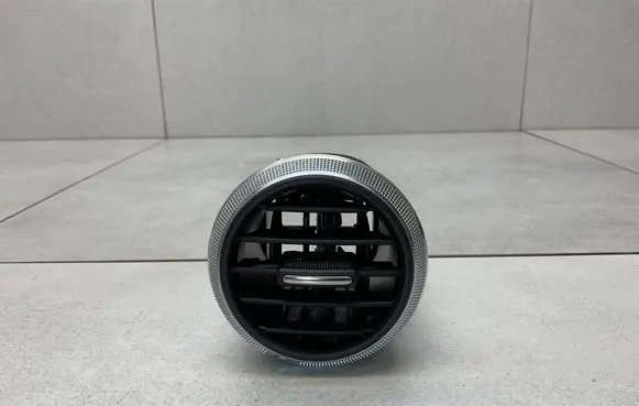 Audi A3 S3 8P Dashboard side air vent grill/cover trim 8P0820901C