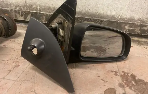 Chevrolet Aveo Manual wing mirror 