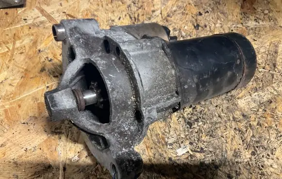 Peugeot 307 Starter motor D6RA74 09G10092FP