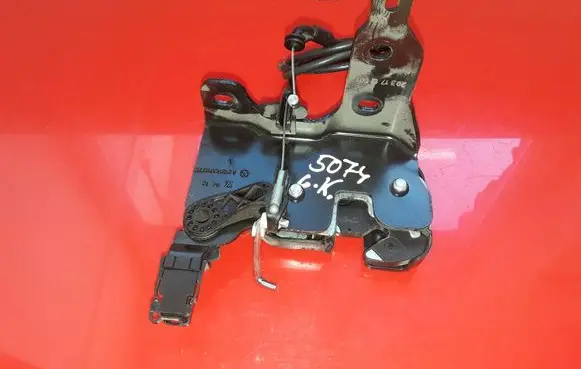 Mercedes-Benz E W212 Seat back rest lock catch A2129200176