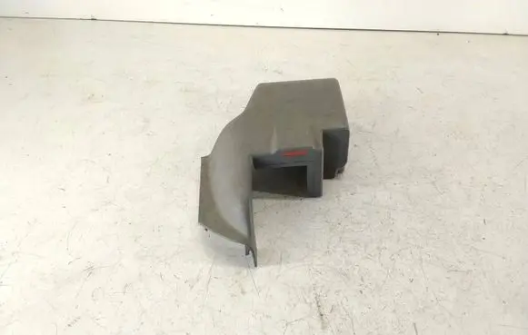 BMW 3 E46 Seat belt trim 8208367