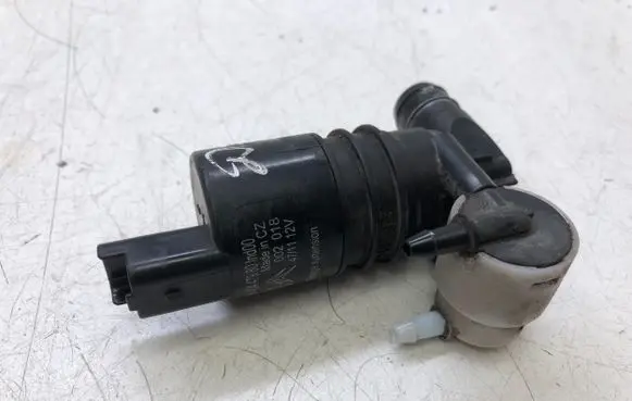 Citroen DS5 Windscreen/windshield washer pump 9643447980