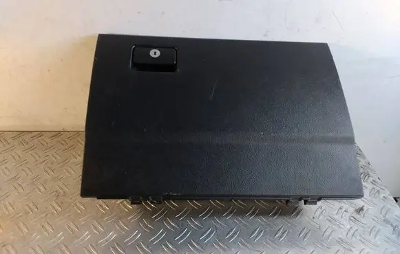 Toyota Land Cruiser (J150) Glove box 5555260160