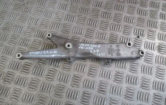 Volvo S80 Engine mounting bracket 6G9N6028AB