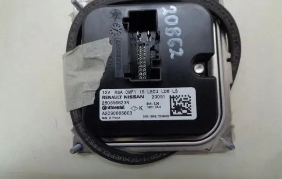 Nissan Juke I F15 LED ballast control module 260556623R