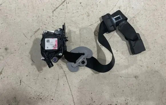 Tesla Model 3 Front seatbelt 1857705C1D