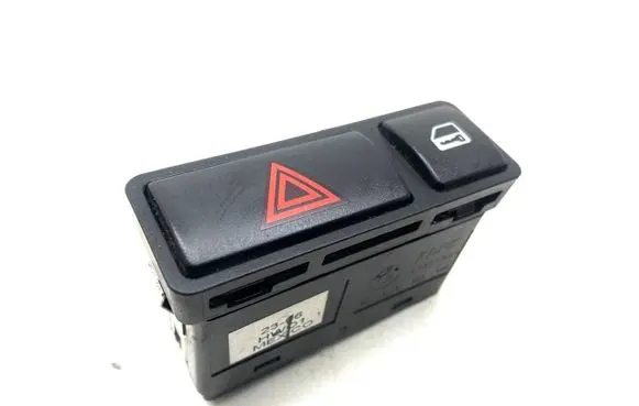 BMW Z4 E85 E86 Hazard light switch 8368920 61318368920