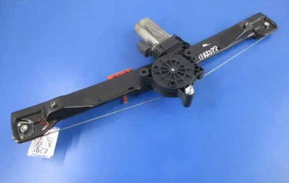 Fiat Punto (199) Front door window regulator with motor