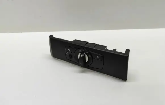BMW 5 E60 E61 Light switch 6988565 913472601