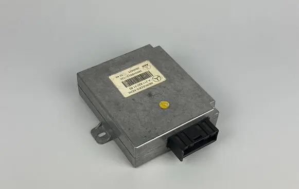 Mercedes-Benz E W211 Phone control unit/module A2118203185 2855V0013 2600825