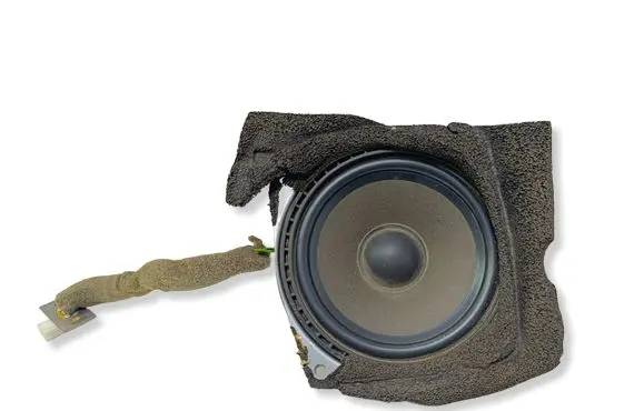 BMW 5 E39 Rear door speaker 8369265
