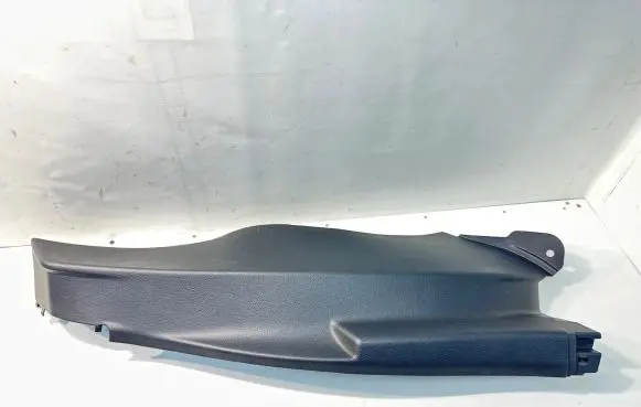Volkswagen Golf Sportsvan (C) pillar trim 510867766