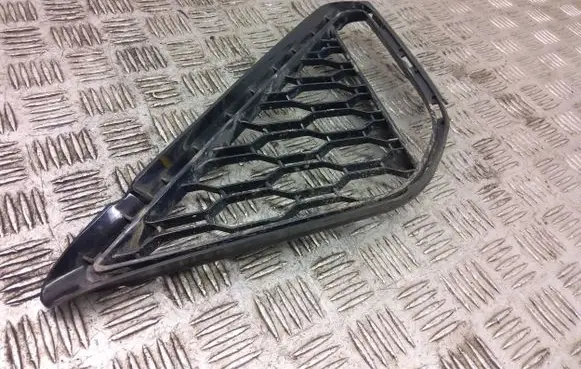 BMW X2 F39 Front bumper lower grill 8069097