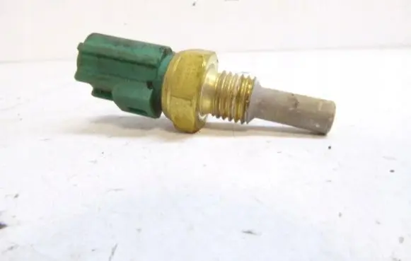 Toyota Corolla E120 E130 Coolant temperature sensor 330130