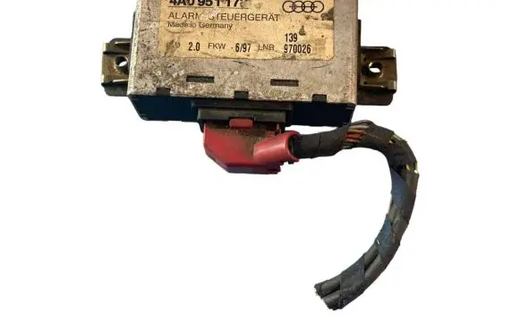 Audi A6 S6 C4 4A Alarm control unit/module 4A0951173